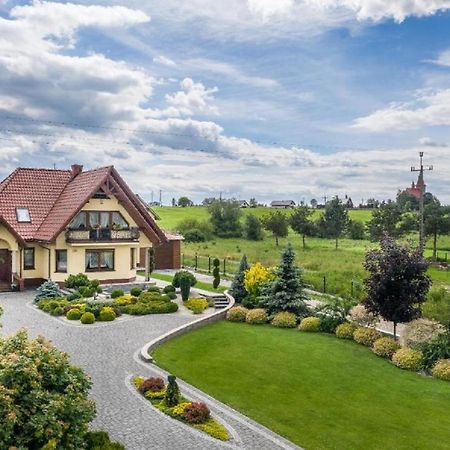 Bialy Jelen Z Basenem I Jacuzzi Bed & Breakfast Ostrowsko Dış mekan fotoğraf