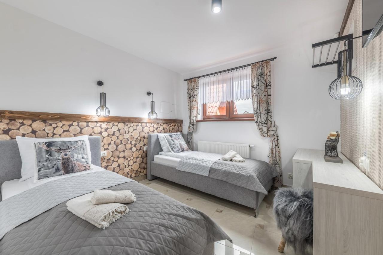 Bialy Jelen Z Basenem I Jacuzzi Bed & Breakfast Ostrowsko Dış mekan fotoğraf