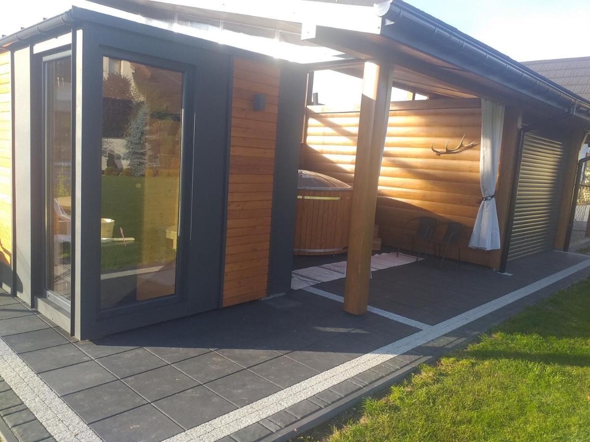 Bialy Jelen Z Basenem I Jacuzzi Bed & Breakfast Ostrowsko Dış mekan fotoğraf