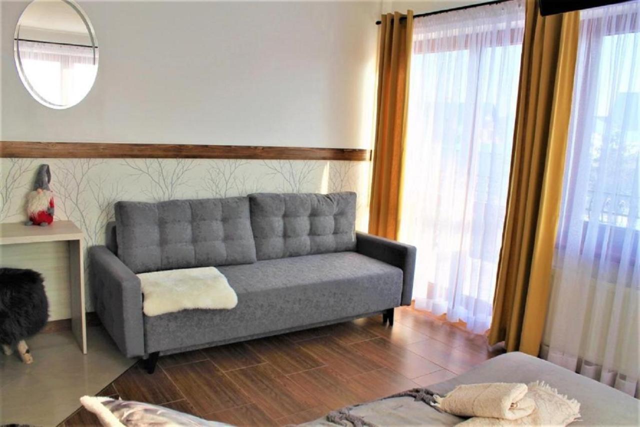 Bialy Jelen Z Basenem I Jacuzzi Bed & Breakfast Ostrowsko Dış mekan fotoğraf